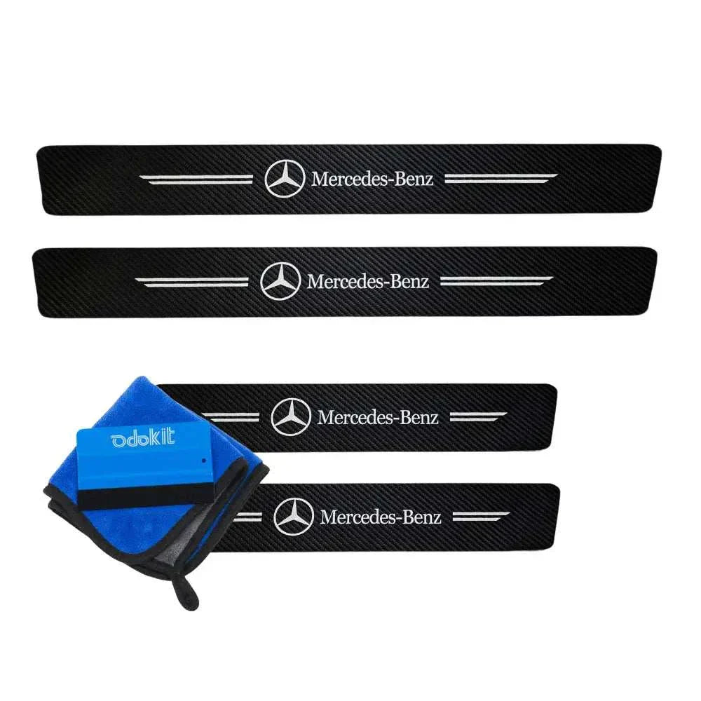 Protection seuil de porte noir fibre de carbone logo mercedes voiture microfibre raclette