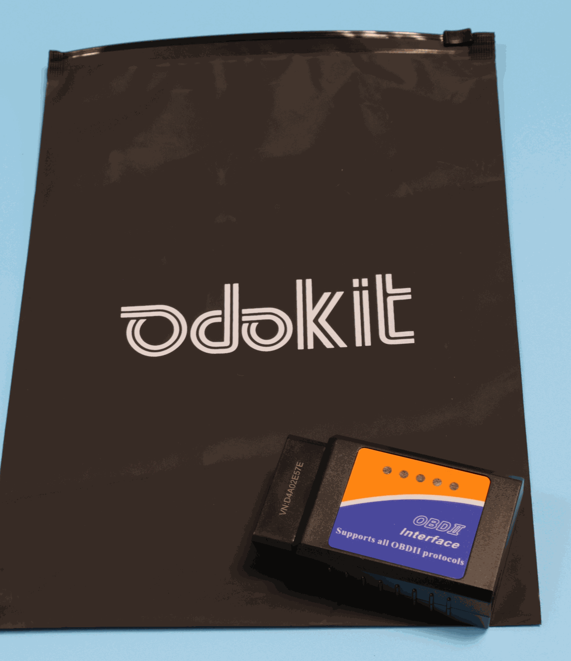 pochette odokit boitier diagnostic automobile elm 327 prise OBD