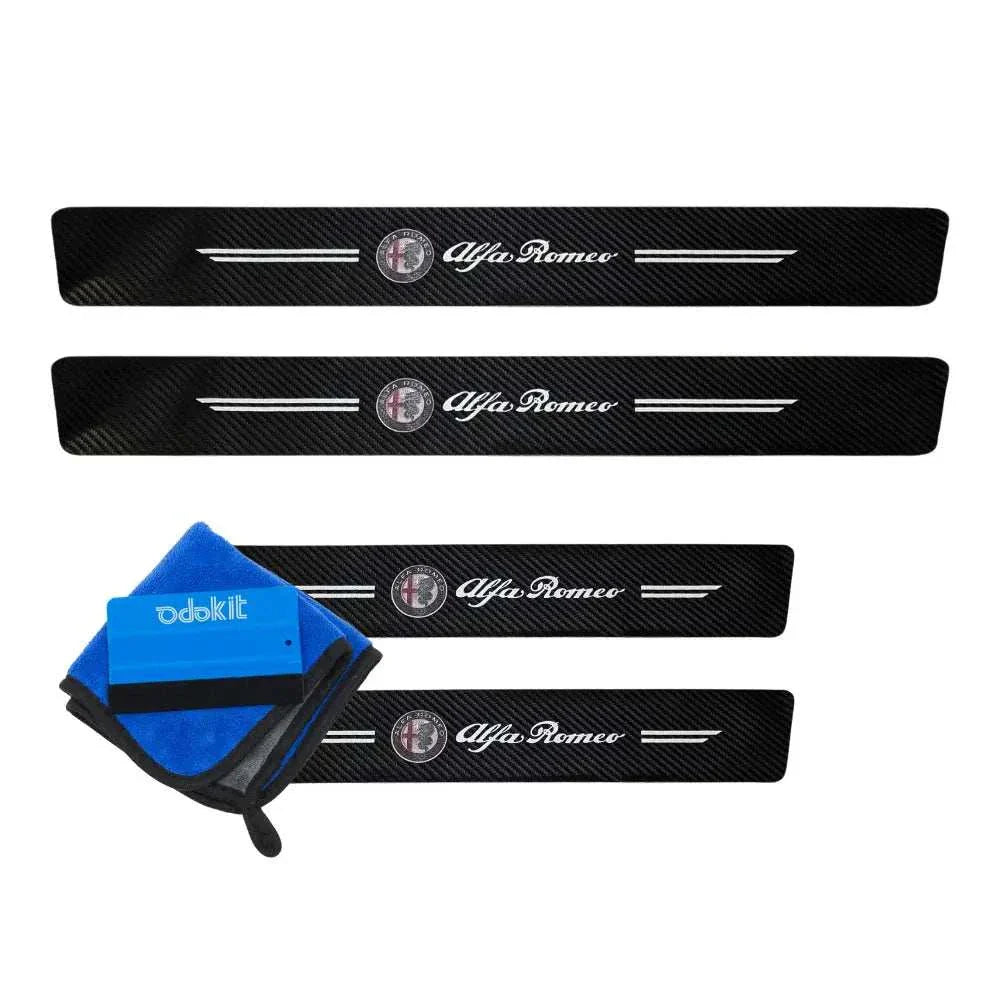 Protection seuil de porte noir fibre de carbone logo alfa romeo voiture microfibre raclette