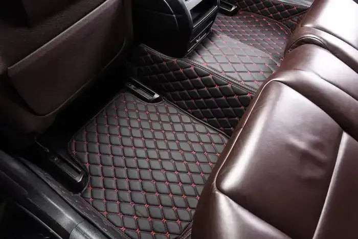 Tapis voiture Luxmium arrière noir et rouge